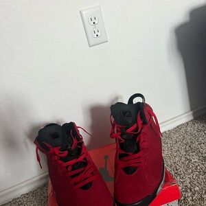 Jordan 6 toro bravo
